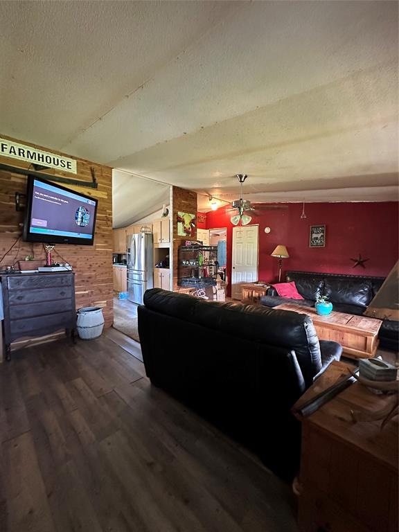 1074 County Road 142 Property Photo 9