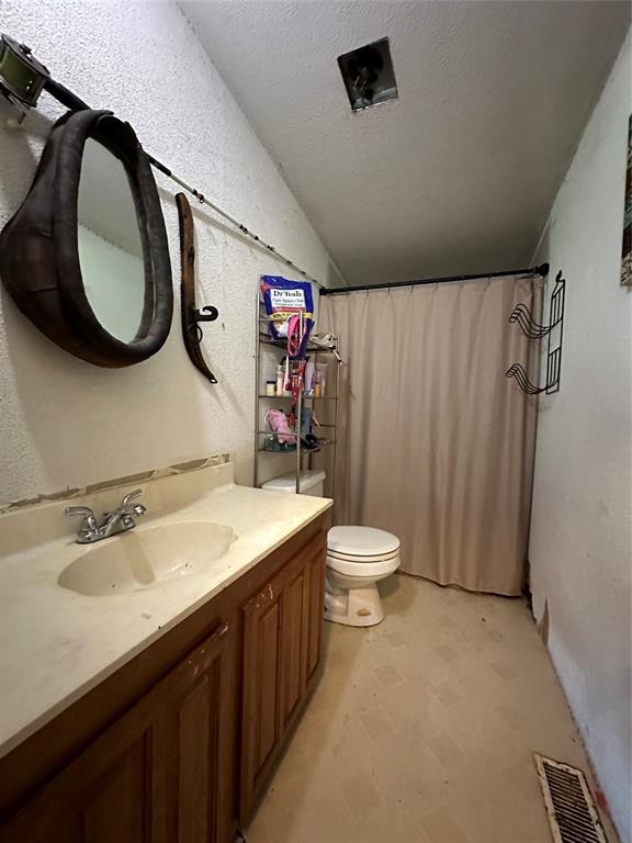 1074 County Road 142 Property Photo 15