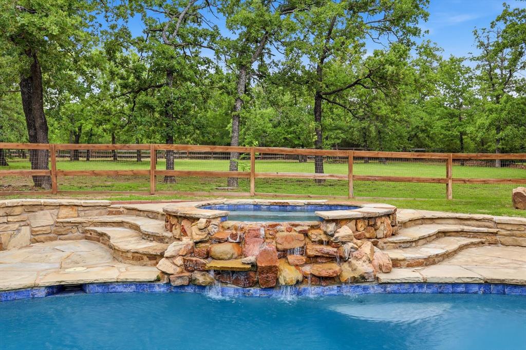 921 E Fm 407 Property Photo 4