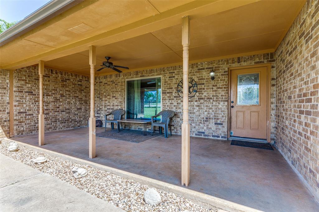 1232 County Road 4371 Property Photo 2