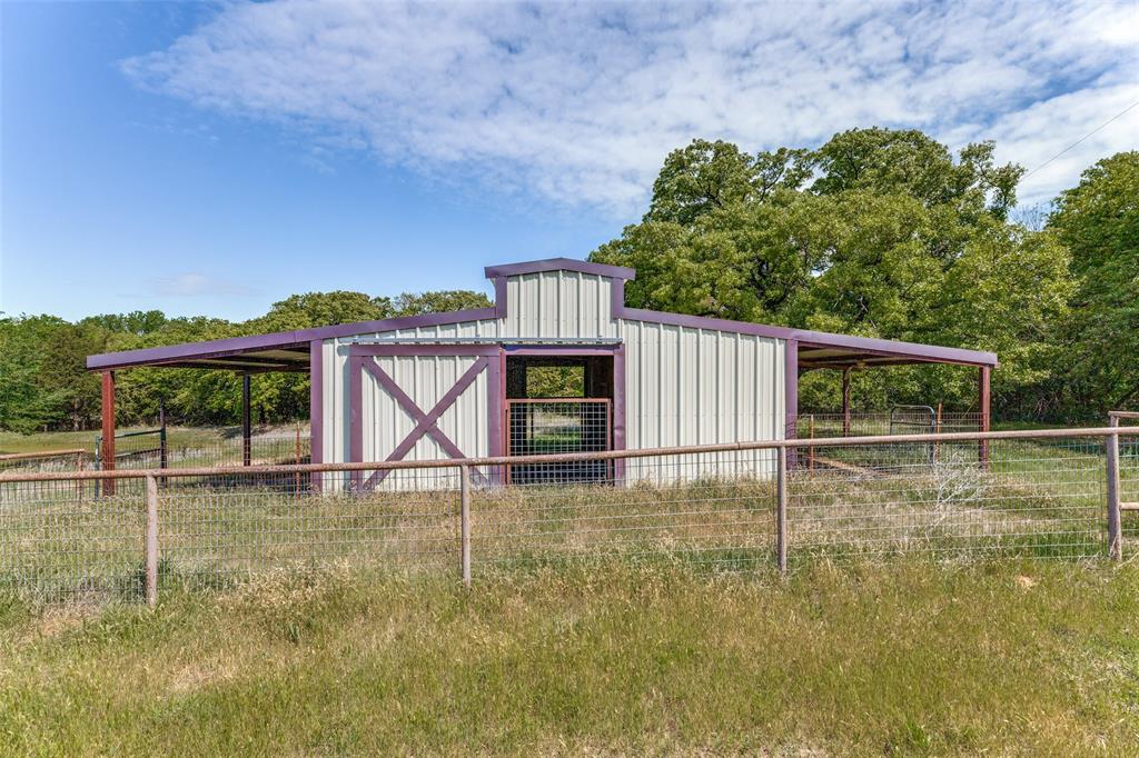 1232 County Road 4371 Property Photo 19