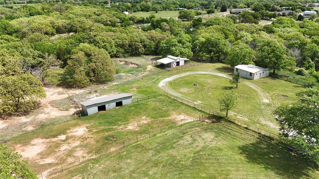 1232 County Road 4371 Property Photo 31
