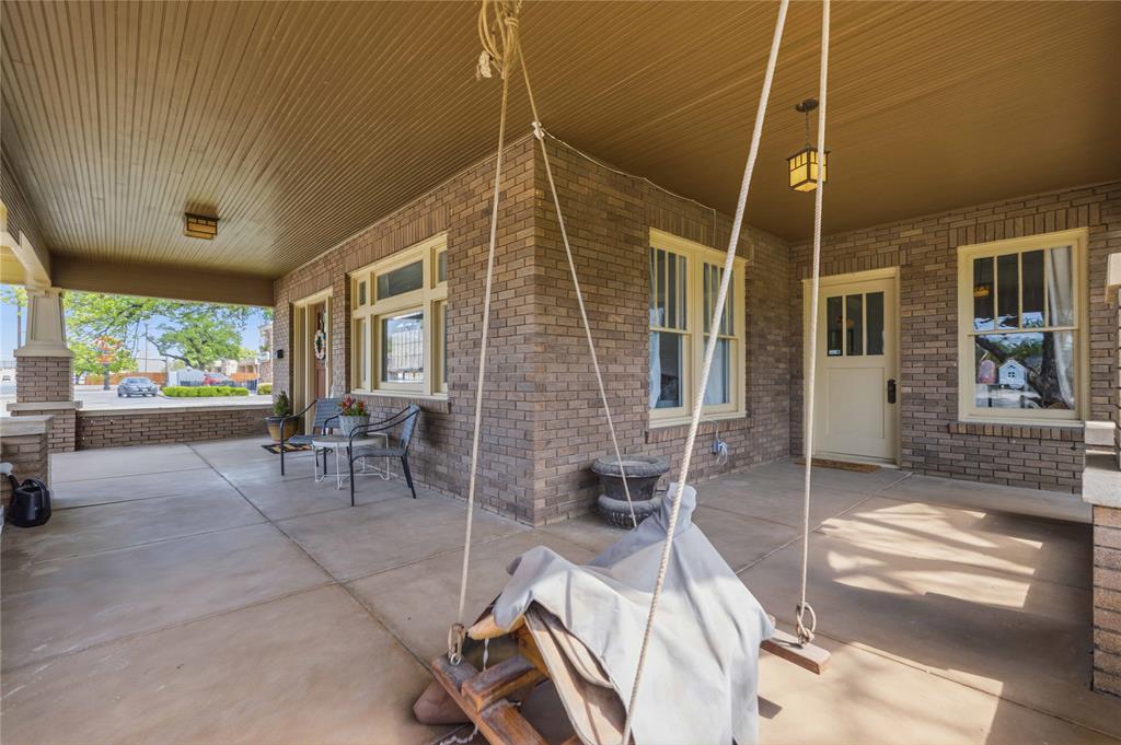 1700 Austin Avenue Property Photo 36