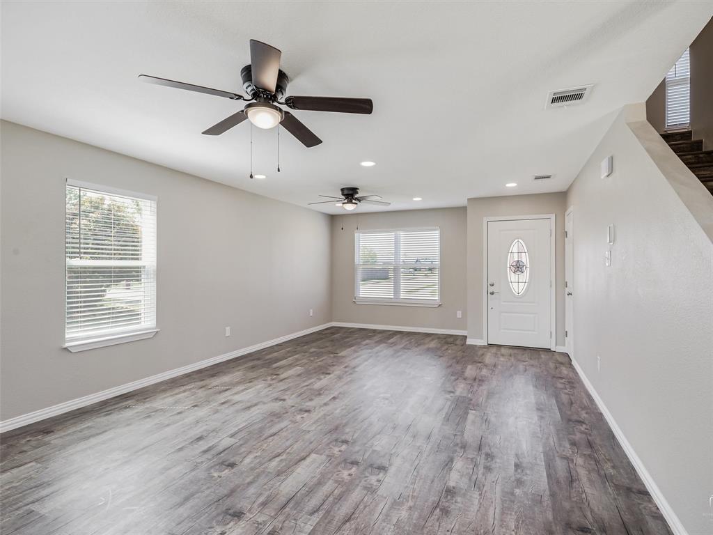316 Spurlock Drive Property Photo 5