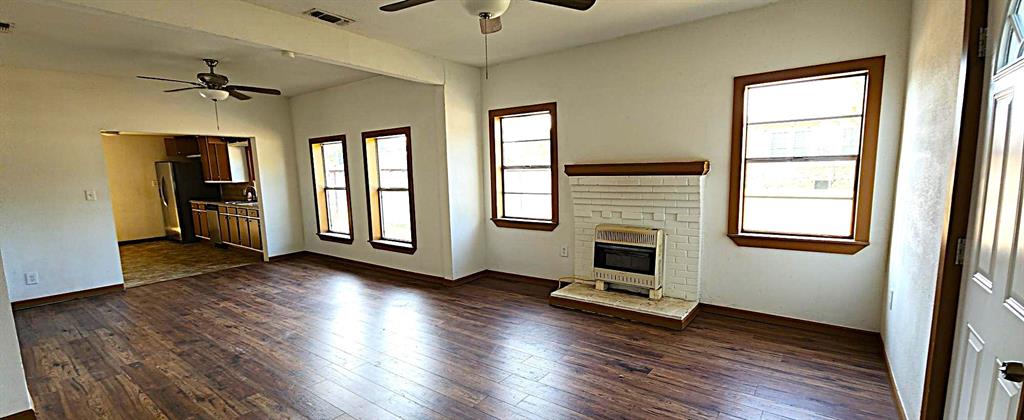 623 N Green Street Property Photo 6