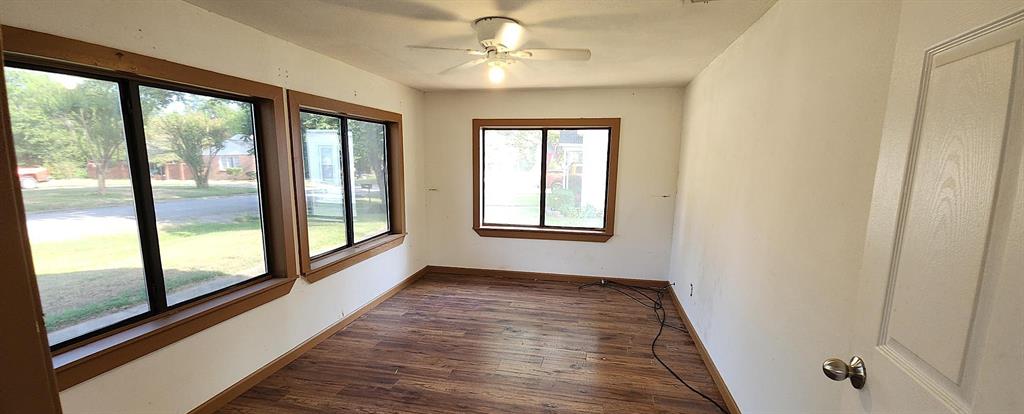 623 N Green Street Property Photo 8