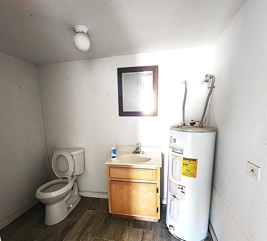 623 N Green Street Property Photo 23