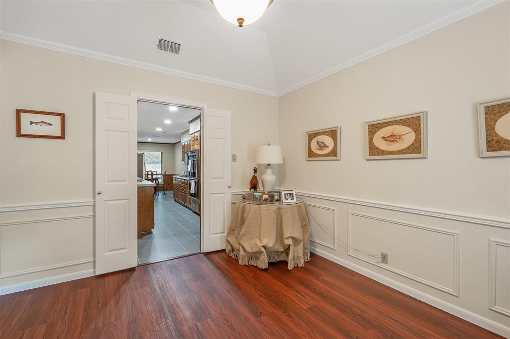 4913 Pine Knoll Property Photo 11