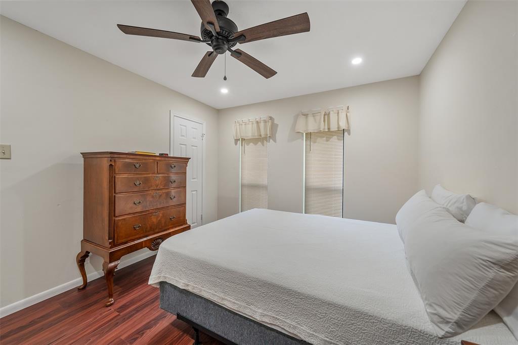 4913 Pine Knoll Property Photo 19