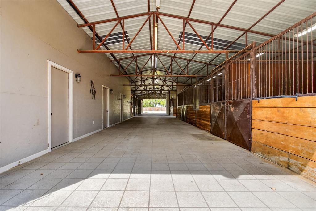 990 Doss Road Property Photo 32