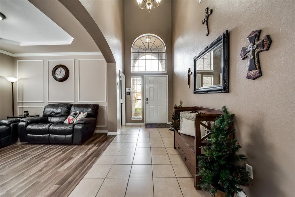 6329 Redeagle Creek Drive Property Photo 3