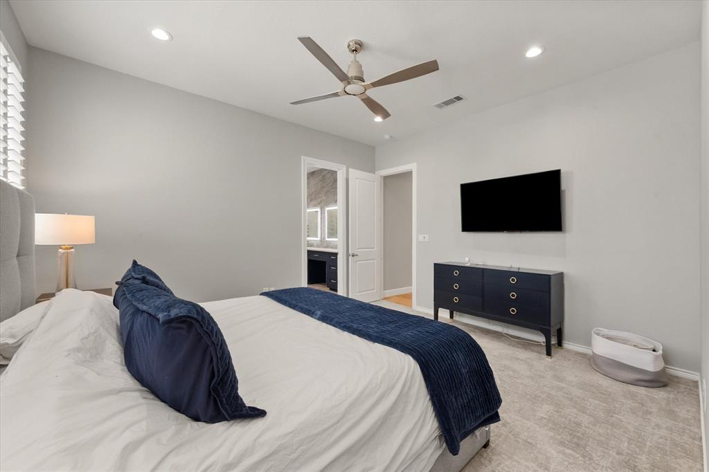 1207 Beaconsfield Lane 405 Property Photo 14