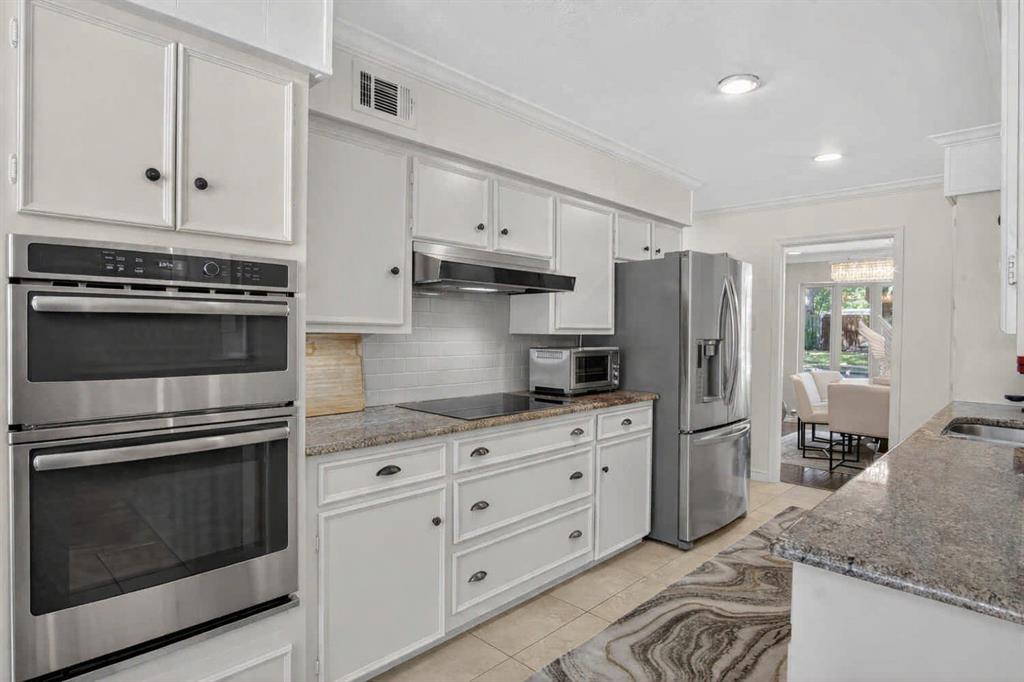 3228 Grantwood Drive Property Photo 10