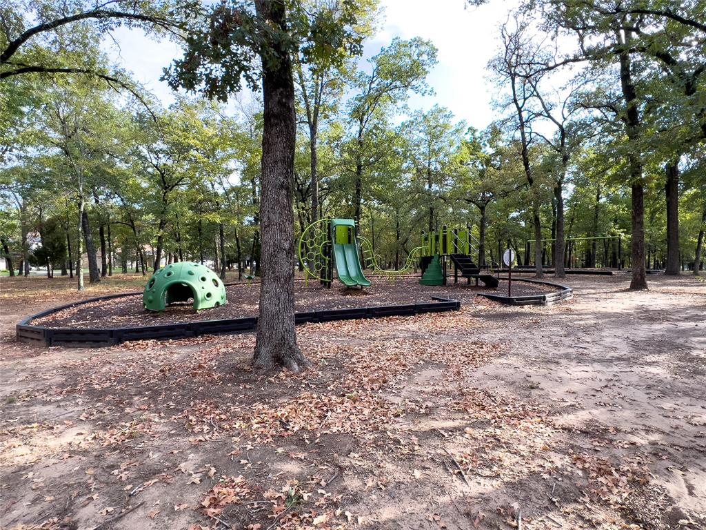 111 Saint Annes Drive Property Photo 40
