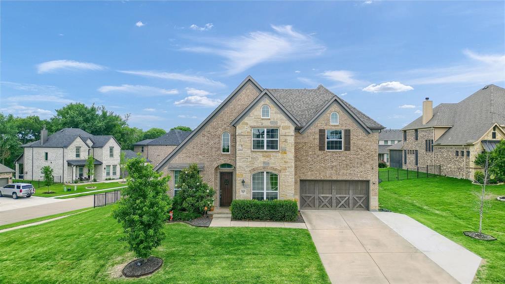 2113 Deer Run Property Photo 2
