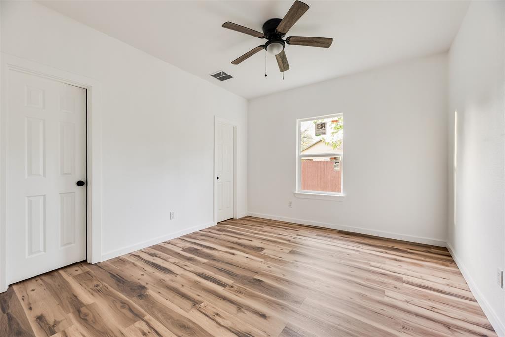 1014 Trinity Street Property Photo 18