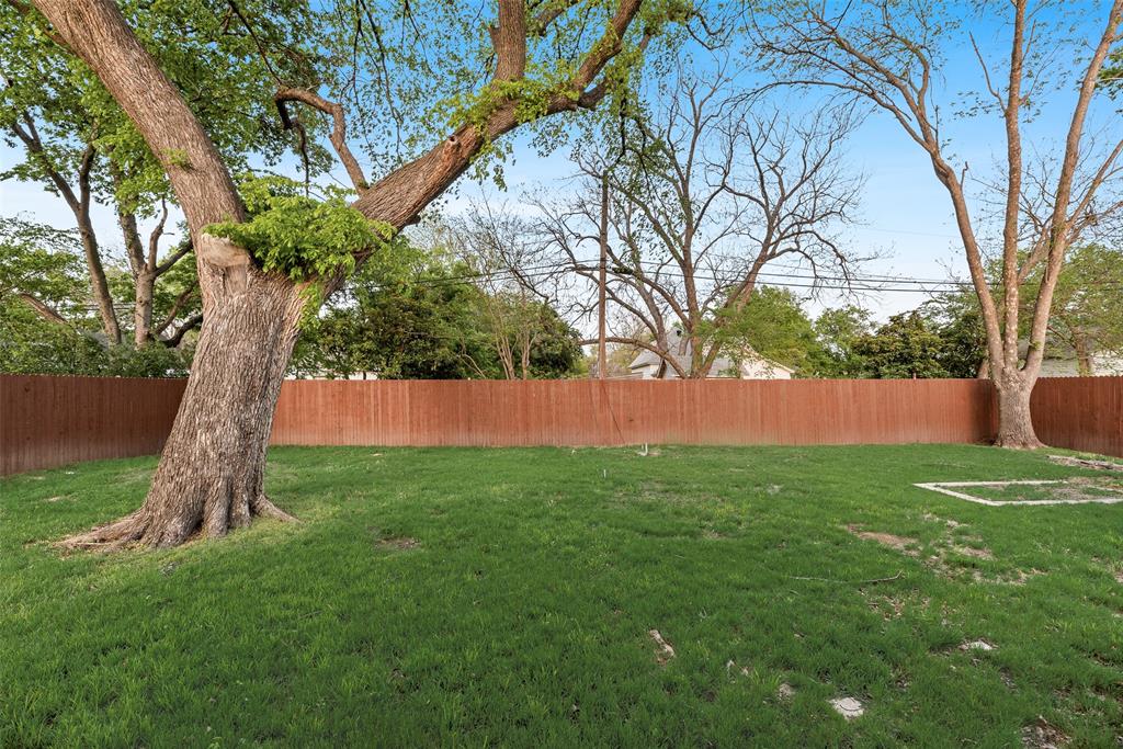 1014 Trinity Street Property Photo 22