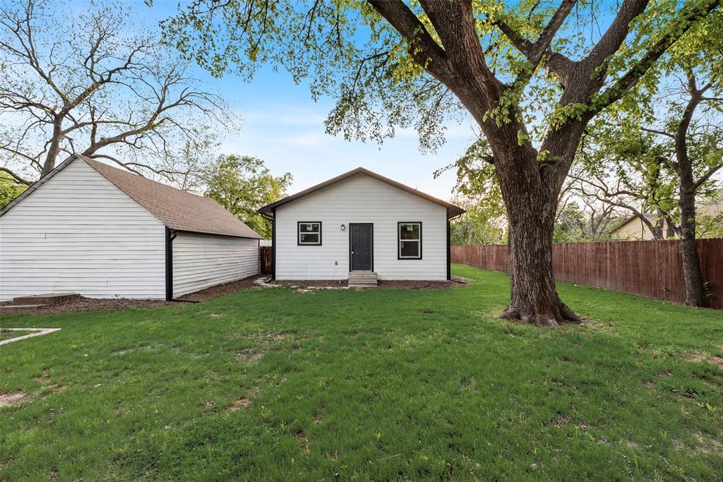 1014 Trinity Street Property Photo 23