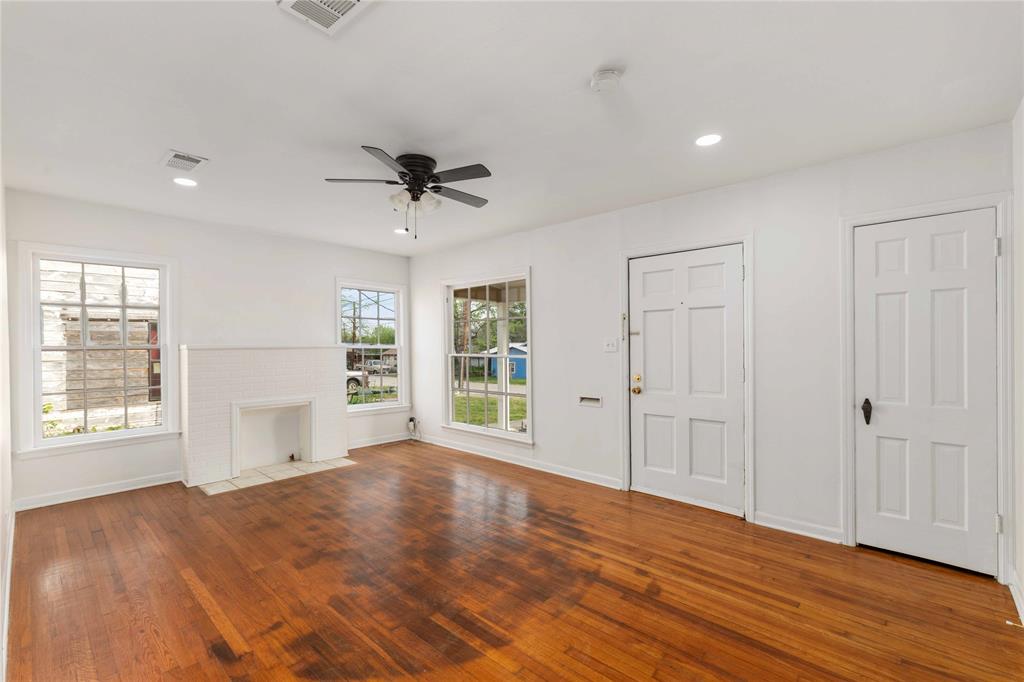 901 6th Street Property Photo 6