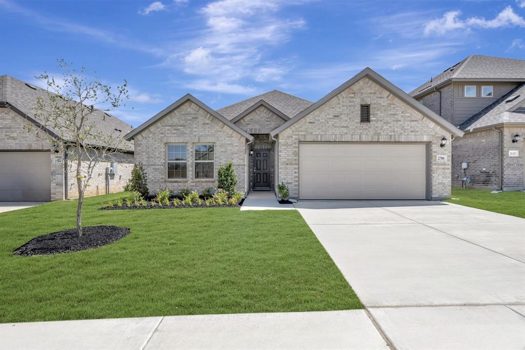 2700 Tamarack Lane Property Photo 1