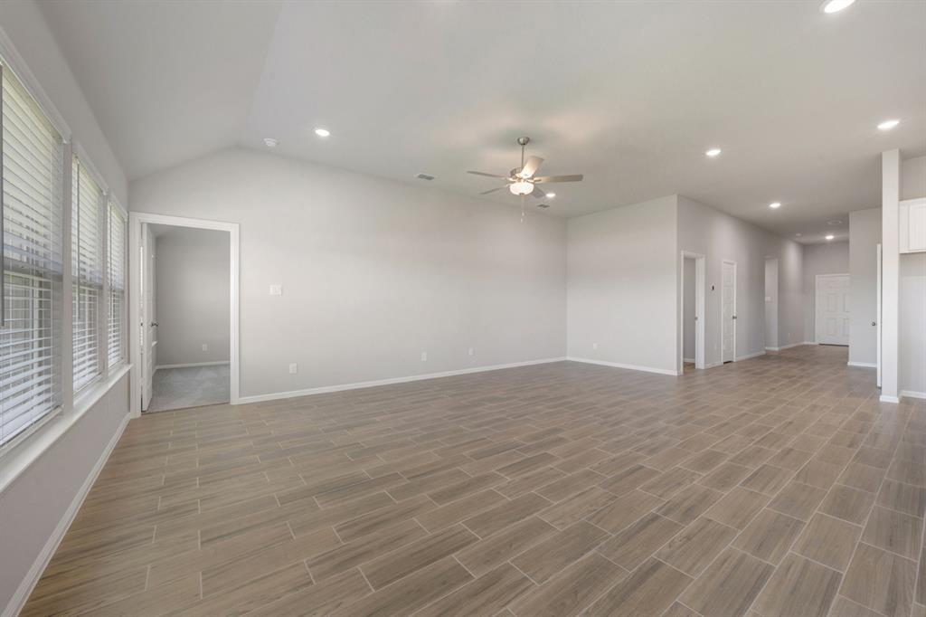 2700 Tamarack Lane Property Photo 22