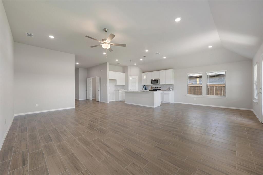 2700 Tamarack Lane Property Photo 23
