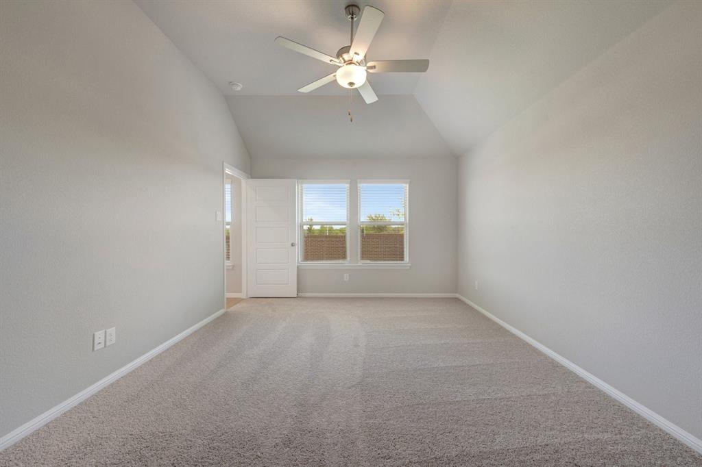 2700 Tamarack Lane Property Photo 27