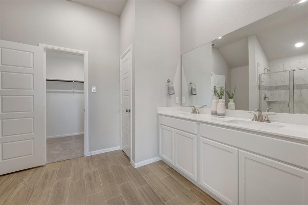 2700 Tamarack Lane Property Photo 29