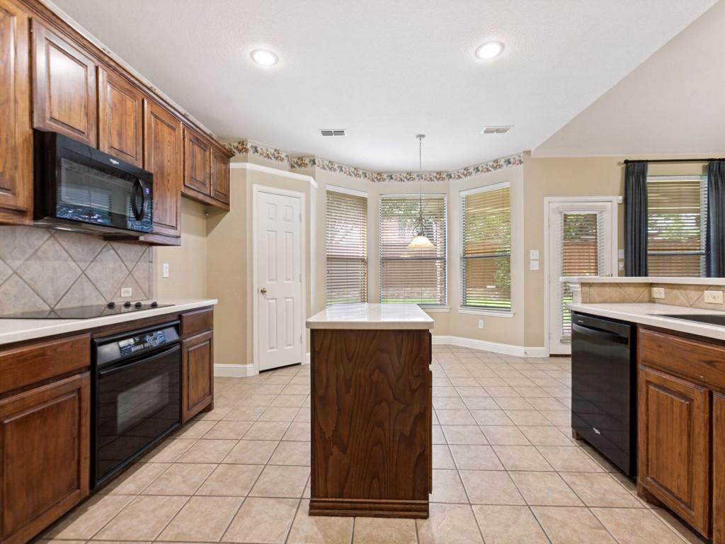 139 Spring Ridge Drive Property Photo 14