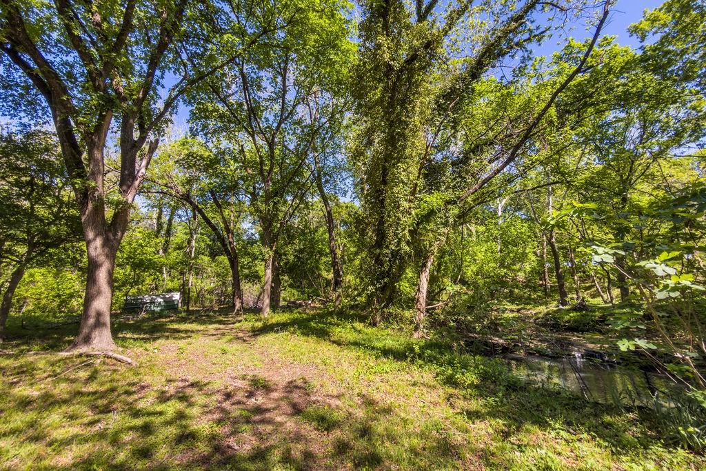 120 County Road 3646 Property Photo 17