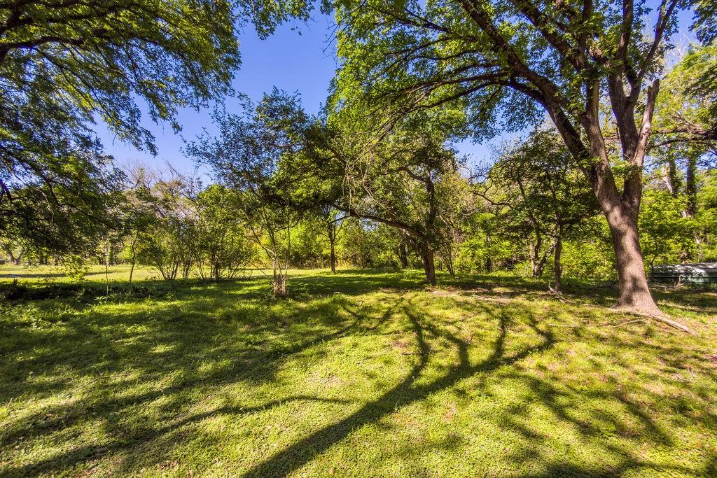 120 County Road 3646 Property Photo 18