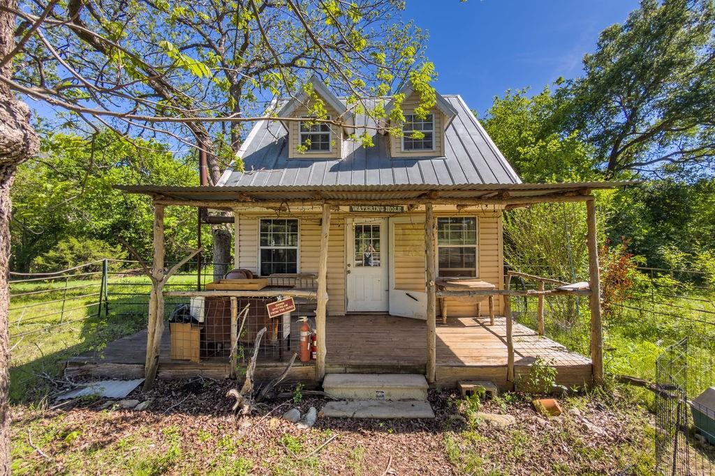 120 County Road 3646 Property Photo 35