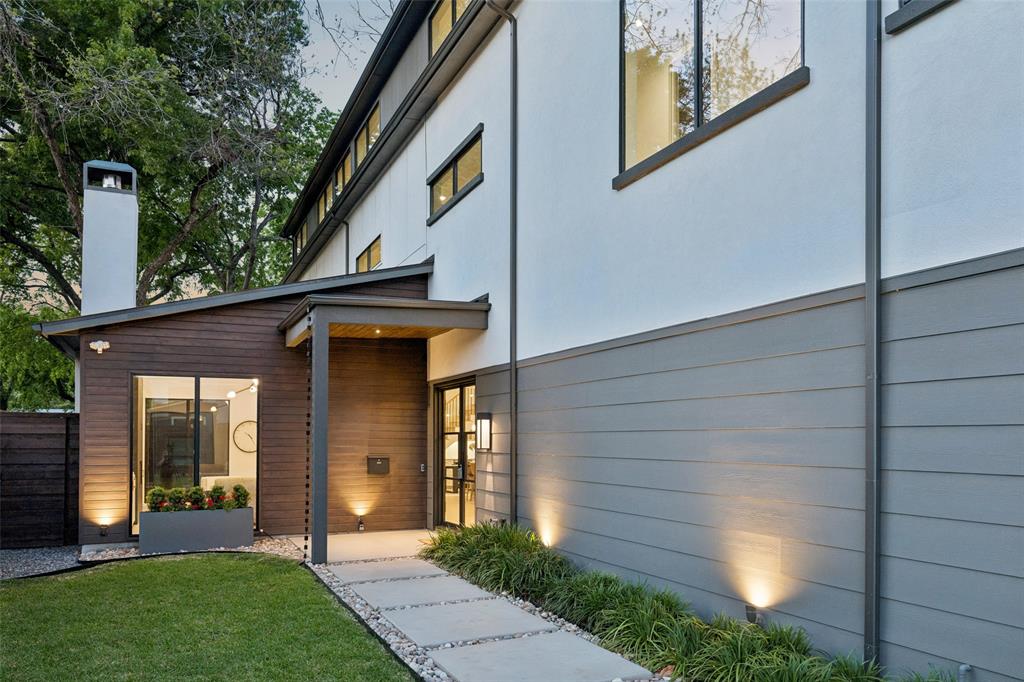 4311 Merrell Road Property Photo 15