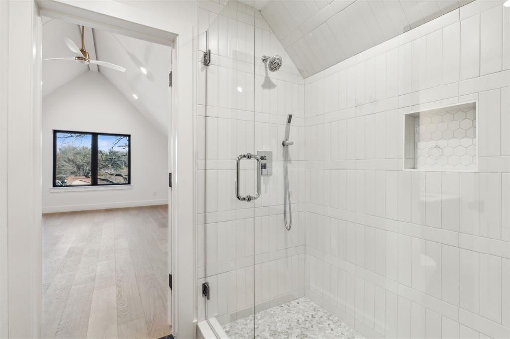 4311 Merrell Road Property Photo 24