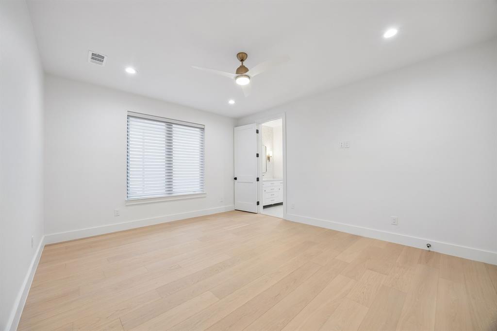 4311 Merrell Road Property Photo 25