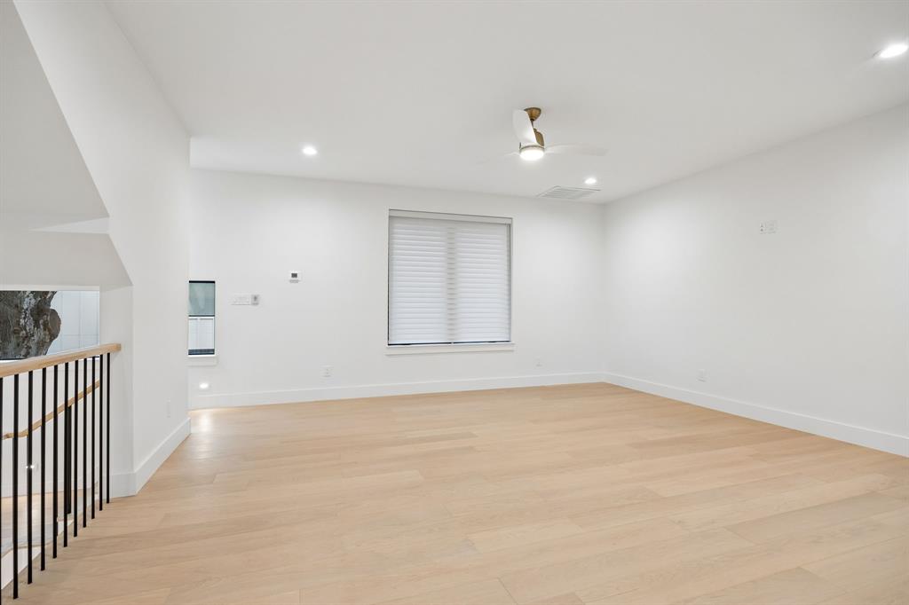 4311 Merrell Road Property Photo 29