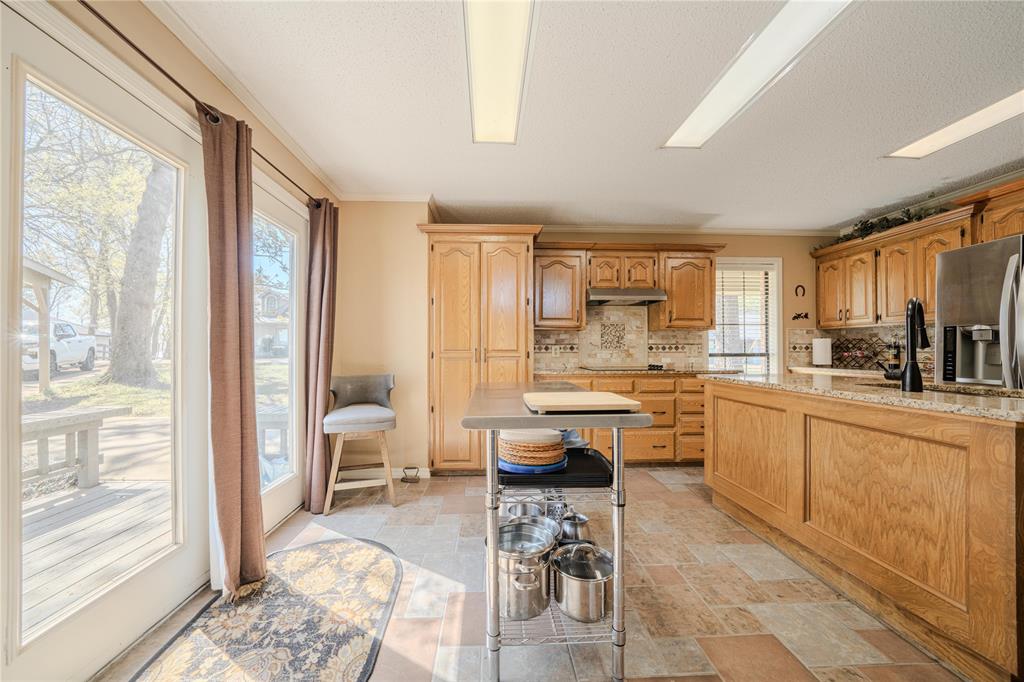 343 County Road 2938 Property Photo 7