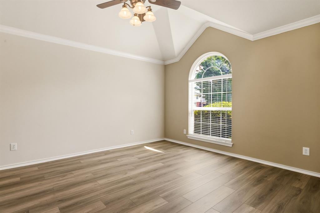 2210 High Point Drive Property Photo 6