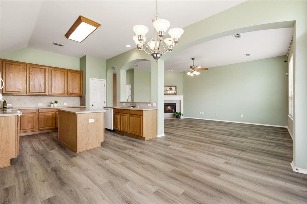2210 High Point Drive Property Photo 11