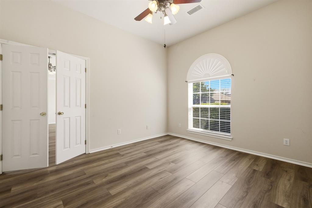 2210 High Point Drive Property Photo 15
