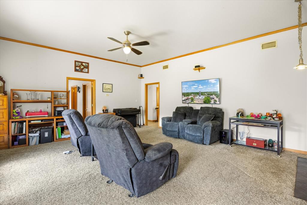 514 County Road 2495 Property Photo 6