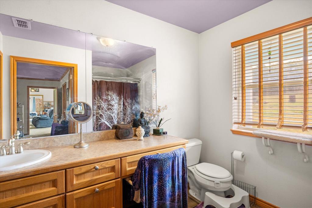 514 County Road 2495 Property Photo 12