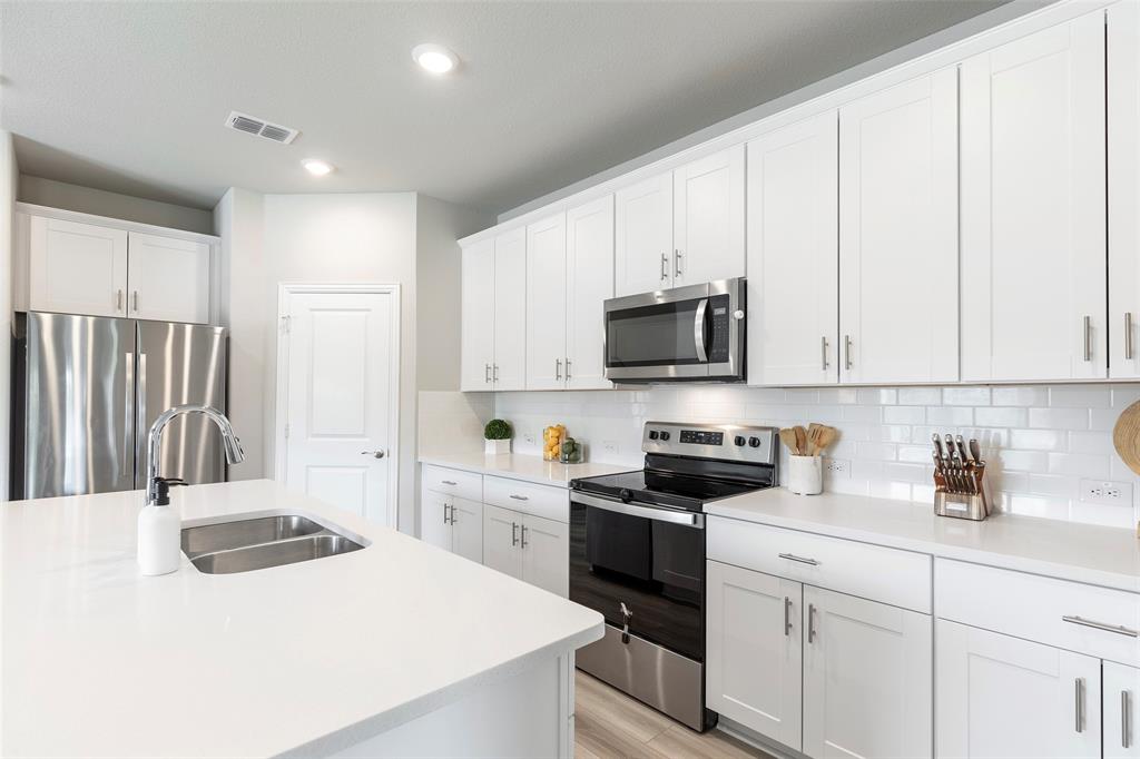 1504 Cobblestone Road Property Photo 9