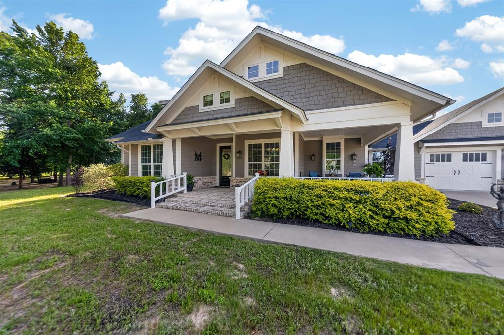 954 Rs County Road 4261 Property Photo 2