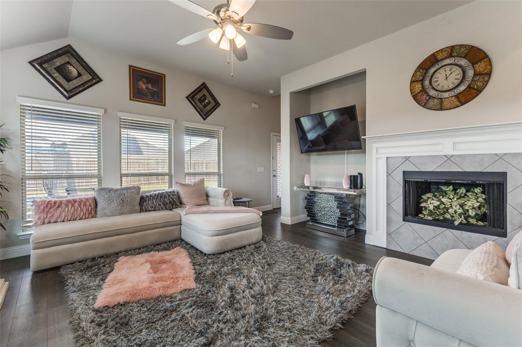 3125 Autumn Glen Lane Property Photo 2