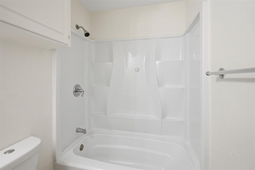 6106 Laredo Court Property Photo 28