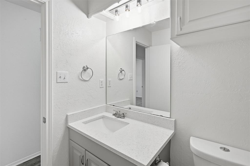 6106 Laredo Court Property Photo 29