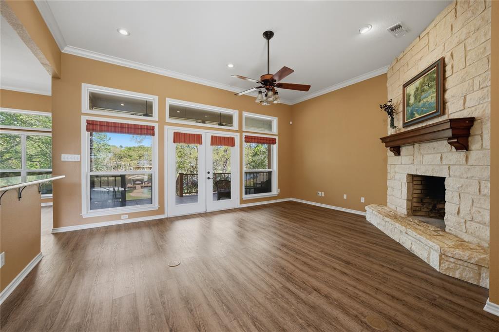 6398 Dorsey Drive Property Photo 6