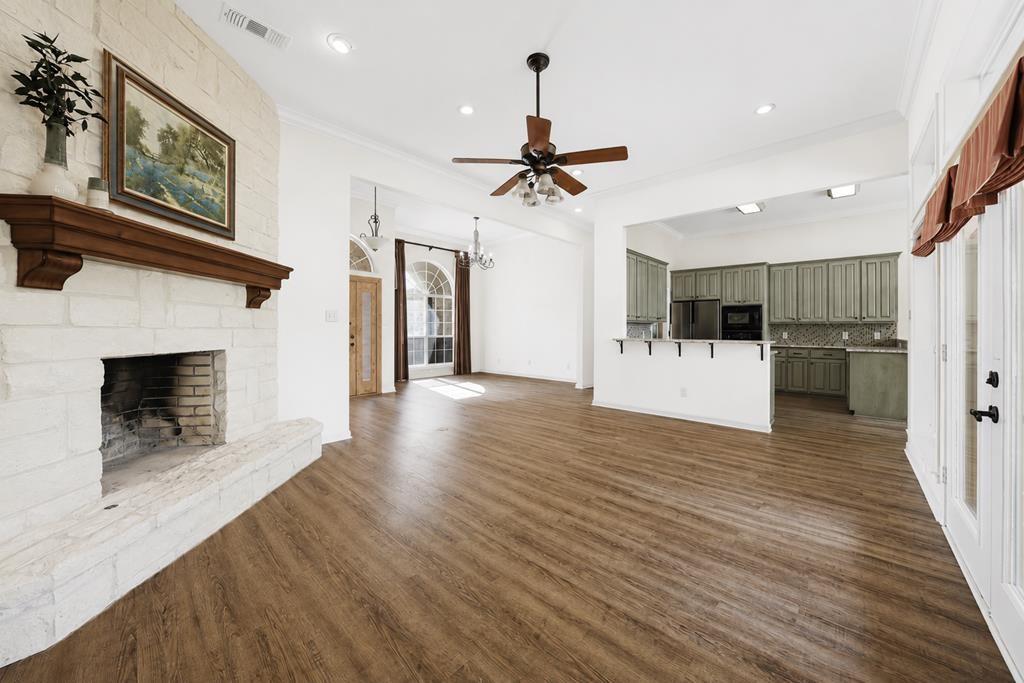6398 Dorsey Drive Property Photo 9