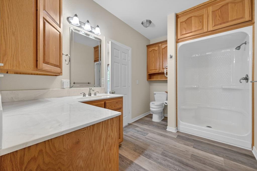 2436 Lakefront Shores Road Property Photo 19